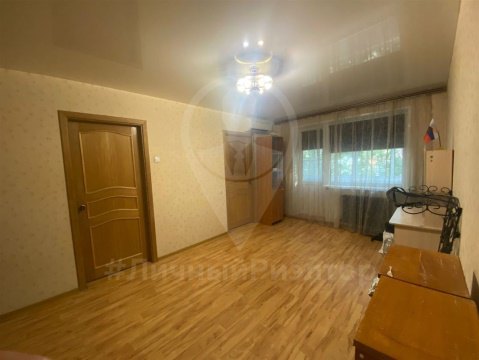 4-к квартира, 5/5 эт., 60м²