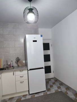2-к квартира, 17/19 эт., 57м²
