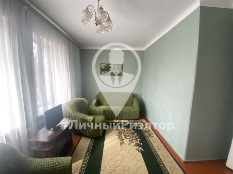 3-к квартира, 1/2 эт., 63м²