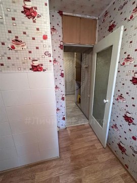 3-к квартира, 1/5 эт., 53м²