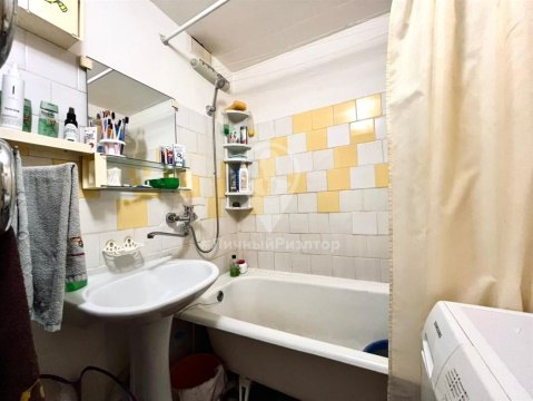 2-к квартира, 3/3 эт., 56м²